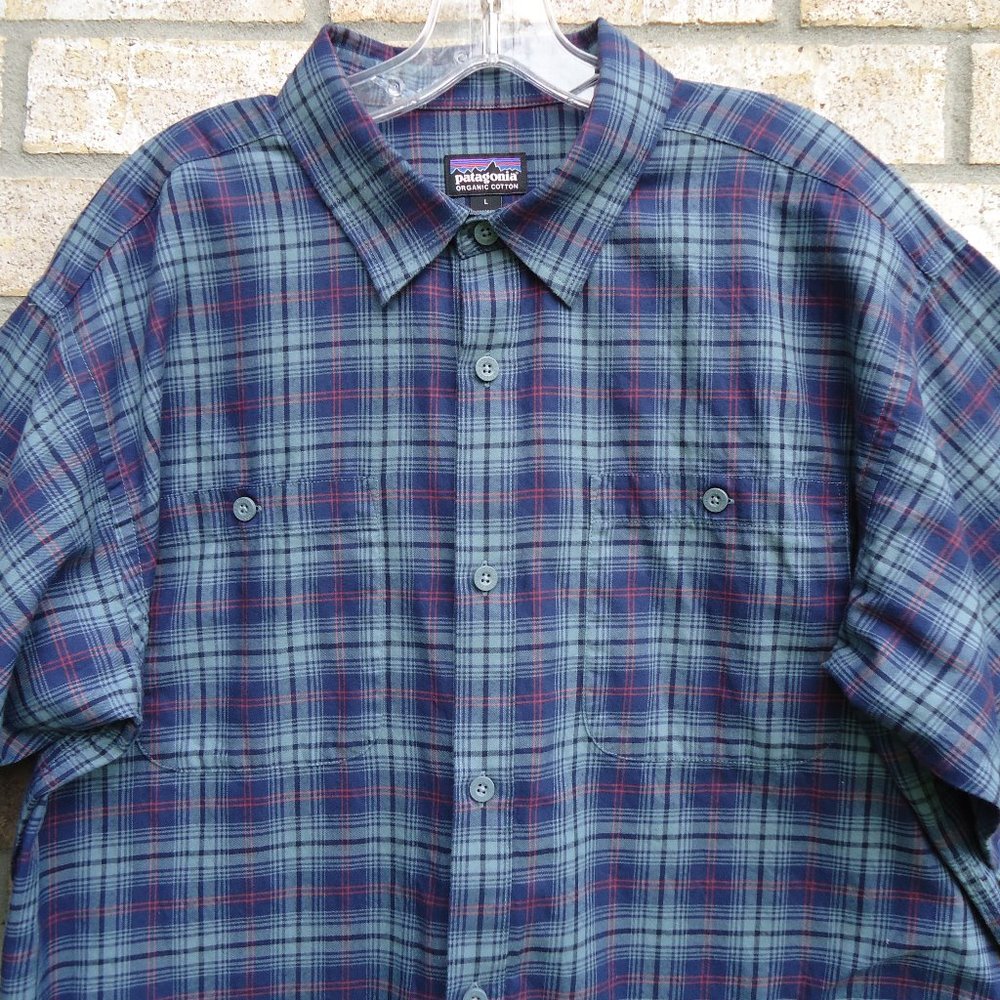 SIZE L. PATAGONIA 100% organic cotton flannel shirt. - Picture 2 of 16